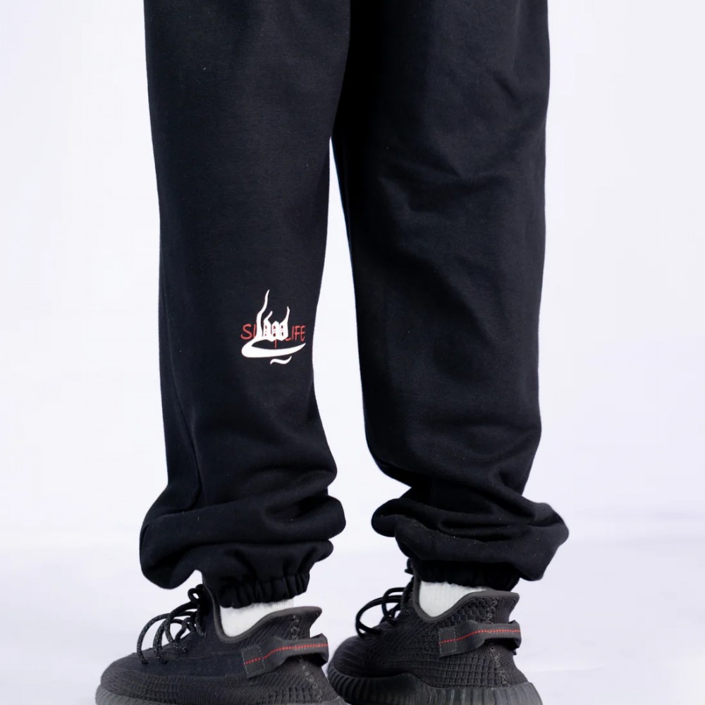 BLACK SWEATPANTS